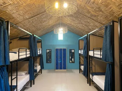 Bunk Bed in Mixed Dormitory Room — Sarana Bungalows